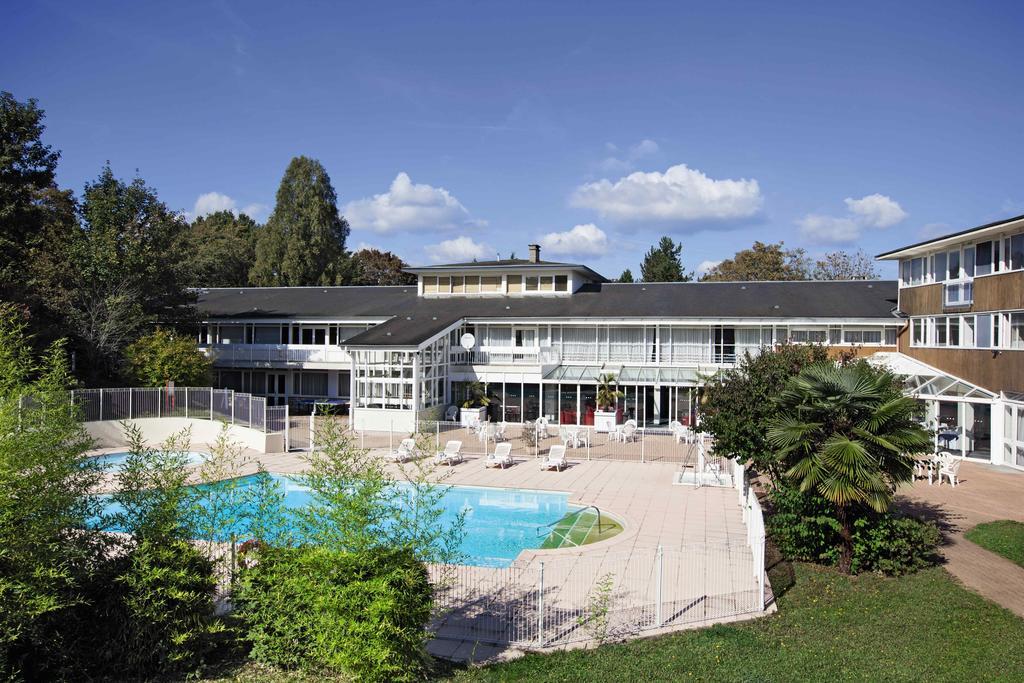 Hotel Belambra Le Normont Dourdan Bagian luar foto