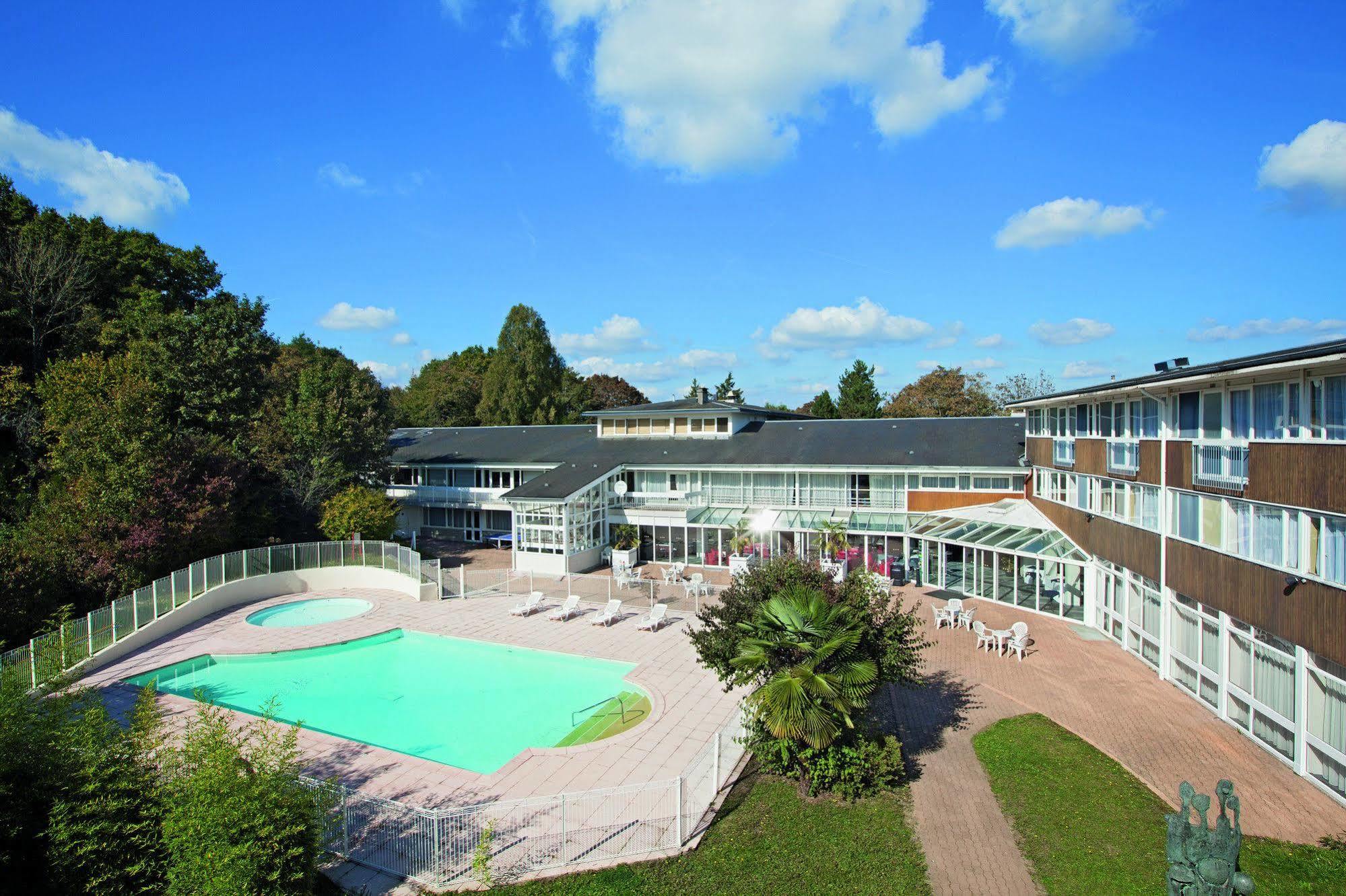 Hotel Belambra Le Normont Dourdan Bagian luar foto