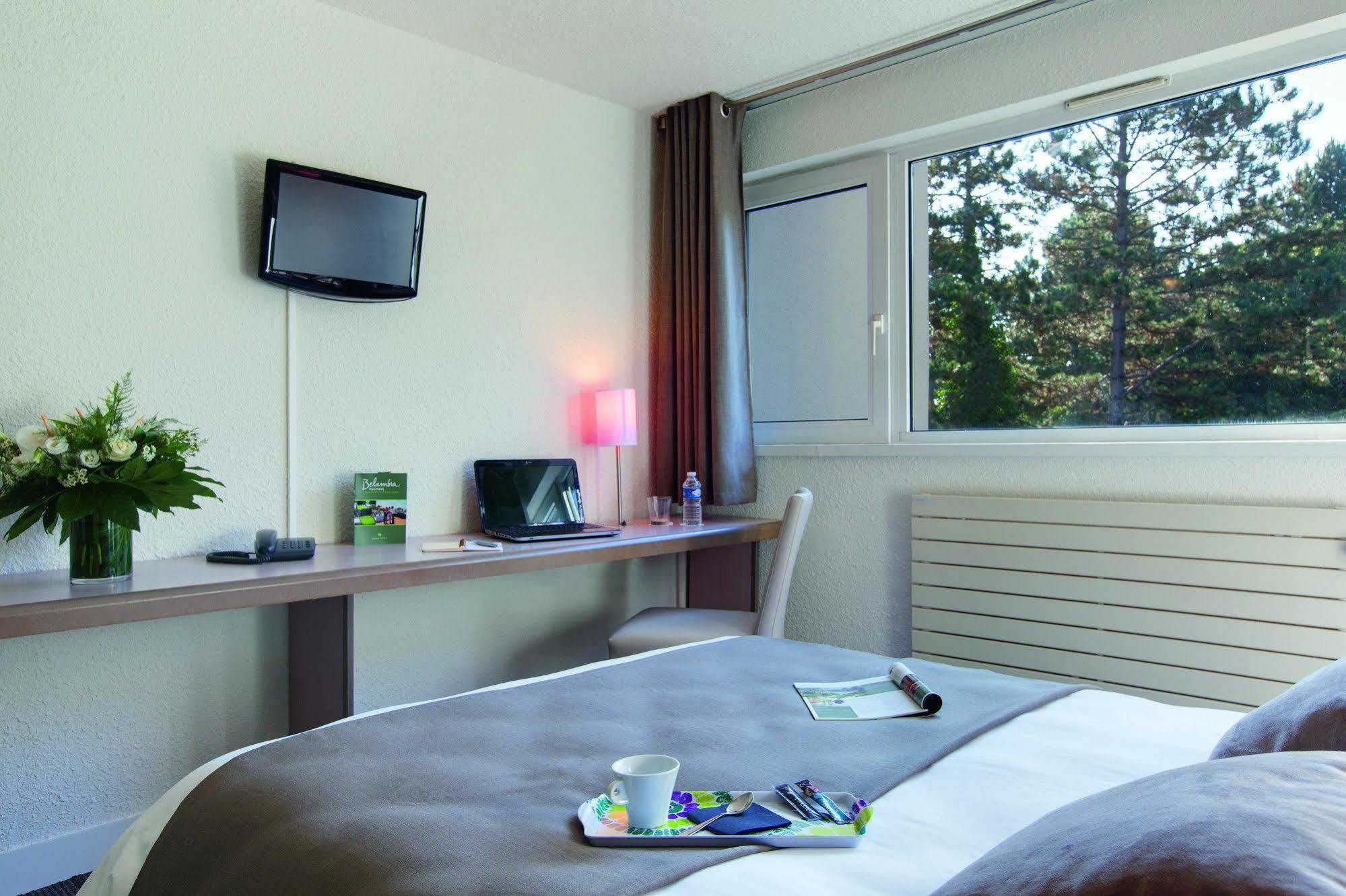 Hotel Belambra Le Normont Dourdan Bagian luar foto