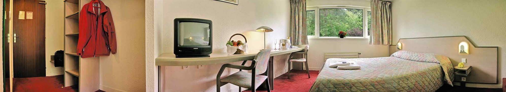 Hotel Belambra Le Normont Dourdan Bagian luar foto